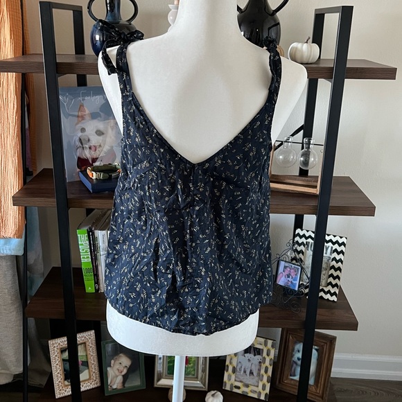 Universal Thread Tie Tank Top - Picture 4 of 5